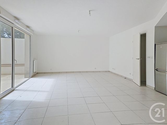 Appartement F3 &agrave; louer - 3 pi&egrave;ces - 71,80 m2 - Castelnau Le Lez - 34 - LANGUEDOC-ROUSSILLON