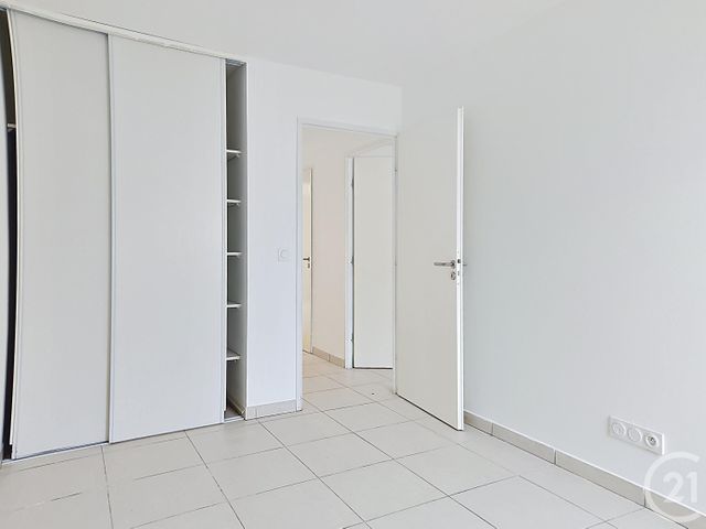 Appartement F3 &agrave; louer - 3 pi&egrave;ces - 71,80 m2 - Castelnau Le Lez - 34 - LANGUEDOC-ROUSSILLON