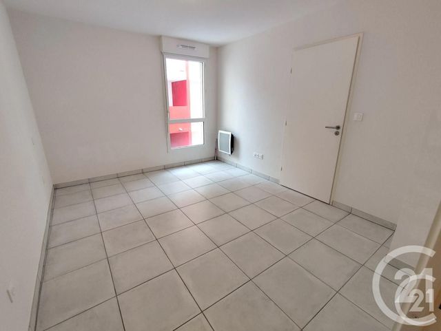 Appartement F2 &agrave; louer - 2 pi&egrave;ces - 41,50 m2 - Nimes - 30 - LANGUEDOC-ROUSSILLON