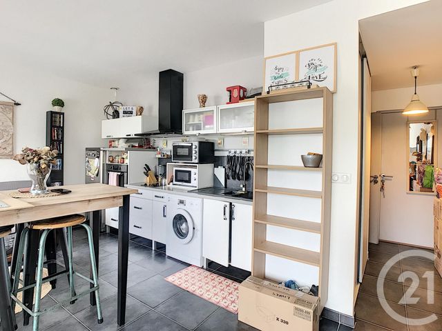 Appartement Studio &agrave; louer - 1 pi&egrave;ce - 33,29 m2 - Castelnau Le Lez - 34 - LANGUEDOC-ROUSSILLON