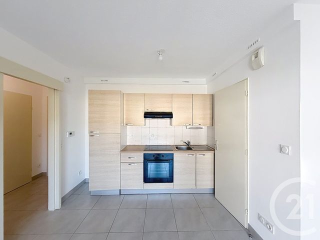 Appartement F2 &agrave; louer - 2 pi&egrave;ces - 37,50 m2 - Castelnau Le Lez - 34 - LANGUEDOC-ROUSSILLON