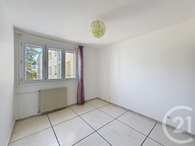 Appartement F3 &agrave; louer - 3 pi&egrave;ces - 76,96 m2 - Castelnau Le Lez - 34 - LANGUEDOC-ROUSSILLON