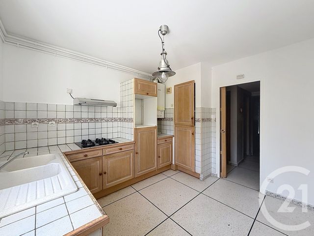 Appartement F3 &agrave; louer - 3 pi&egrave;ces - 76,96 m2 - Castelnau Le Lez - 34 - LANGUEDOC-ROUSSILLON