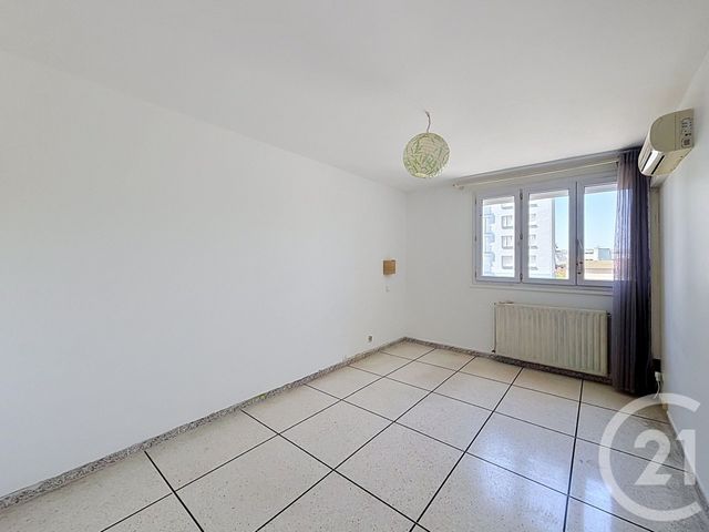 Appartement F3 &agrave; louer - 3 pi&egrave;ces - 76,96 m2 - Castelnau Le Lez - 34 - LANGUEDOC-ROUSSILLON
