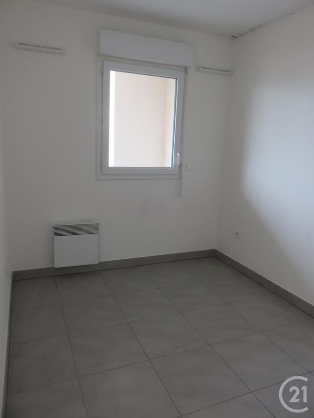 Appartement T1 &agrave; louer - 1 pi&egrave;ce - 28,20 m2 - Castelnau Le Lez - 34 - LANGUEDOC-ROUSSILLON