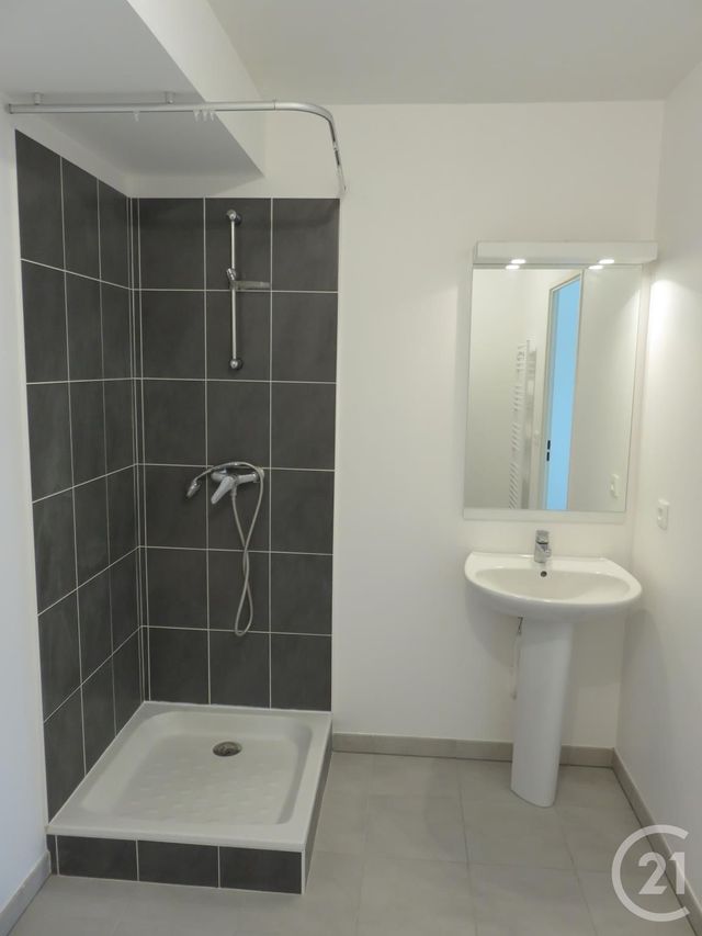 Appartement T1 &agrave; louer - 1 pi&egrave;ce - 28,20 m2 - Castelnau Le Lez - 34 - LANGUEDOC-ROUSSILLON
