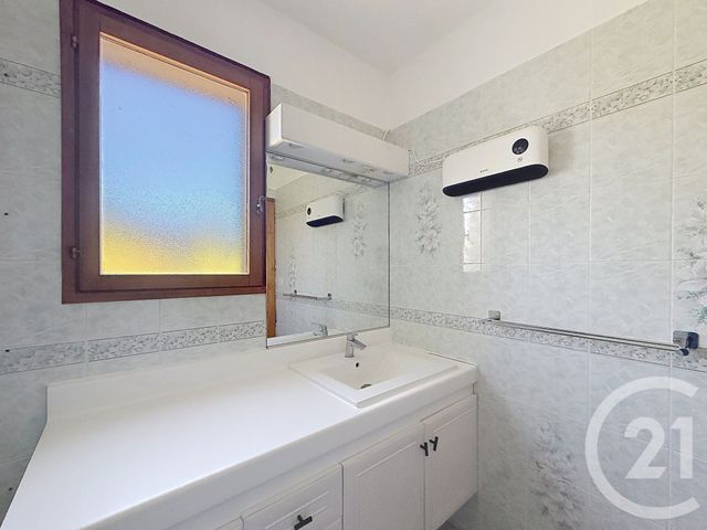 Appartement F4 &agrave; louer - 4 pi&egrave;ces - 76,53 m2 - St Gely Du Fesc - 34 - LANGUEDOC-ROUSSILLON