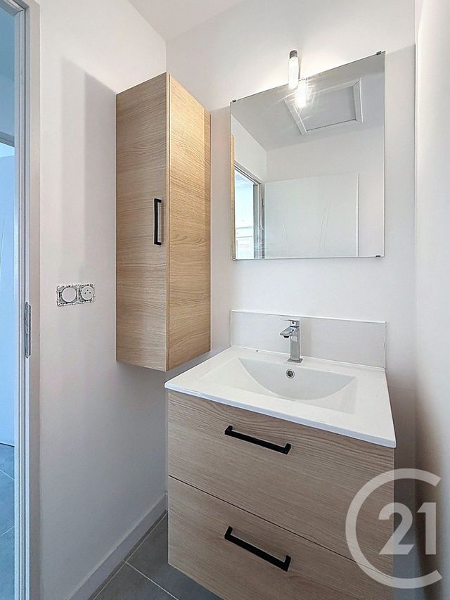 Appartement F4 &agrave; louer - 4 pi&egrave;ces - 87 m2 - Montferrier Sur Lez - 34 - LANGUEDOC-ROUSSILLON