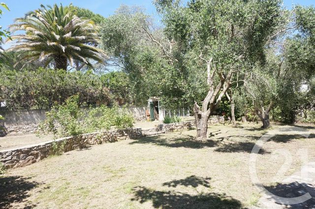 Maison &agrave; louer - 5 pi&egrave;ces - 134,81 m2 - Castelnau Le Lez - 34 - LANGUEDOC-ROUSSILLON