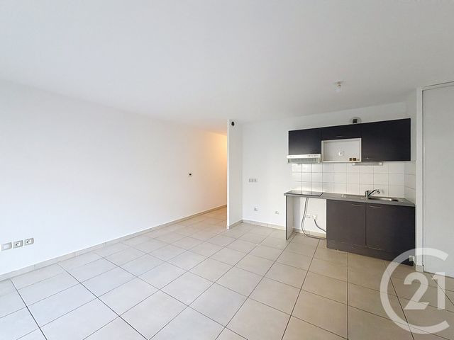 Appartement F3 &agrave; louer - 3 pi&egrave;ces - 66,97 m2 - Castelnau Le Lez - 34 - LANGUEDOC-ROUSSILLON