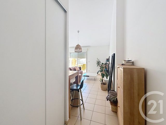 Appartement F2 &agrave; louer - 2 pi&egrave;ces - 54,72 m2 - Castries - 34 - LANGUEDOC-ROUSSILLON