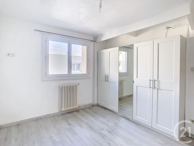 Appartement F3 &agrave; louer - 3 pi&egrave;ces - 59,23 m2 - Castelnau Le Lez - 34 - LANGUEDOC-ROUSSILLON