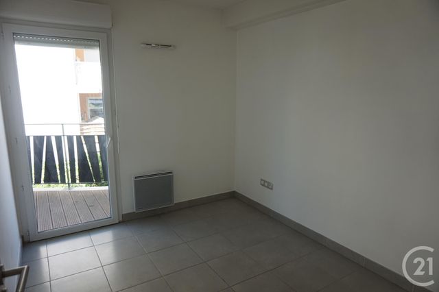 Appartement F3 &agrave; louer - 3 pi&egrave;ces - 64,90 m2 - Castelnau Le Lez - 34 - LANGUEDOC-ROUSSILLON
