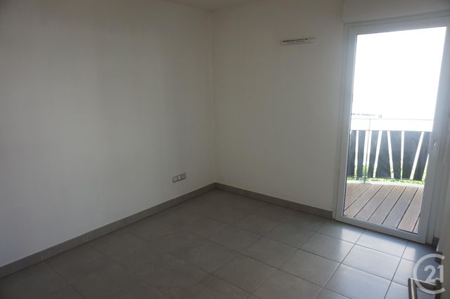 Appartement F3 &agrave; louer - 3 pi&egrave;ces - 64,90 m2 - Castelnau Le Lez - 34 - LANGUEDOC-ROUSSILLON