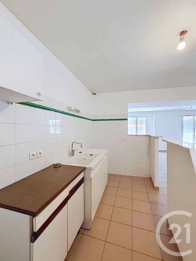 Appartement F3 &agrave; louer - 3 pi&egrave;ces - 67,11 m2 - Lansargues - 34 - LANGUEDOC-ROUSSILLON
