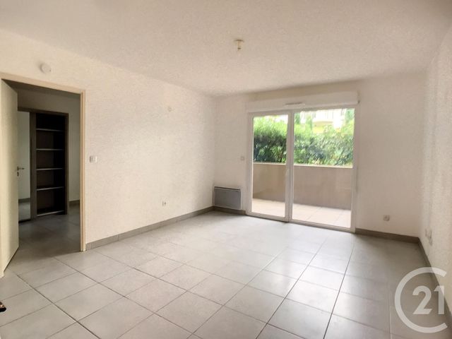 Appartement F2 &agrave; louer - 2 pi&egrave;ces - 40,40 m2 - Castelnau Le Lez - 34 - LANGUEDOC-ROUSSILLON