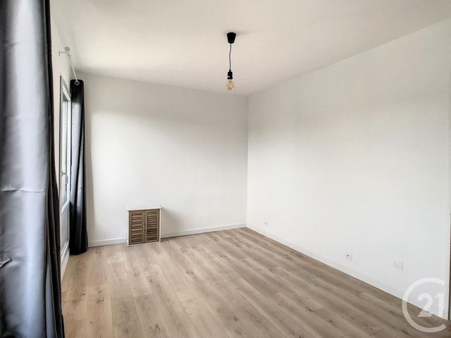 Appartement F4 &agrave; louer - 4 pi&egrave;ces - 87,10 m2 - Castelnau Le Lez - 34 - LANGUEDOC-ROUSSILLON