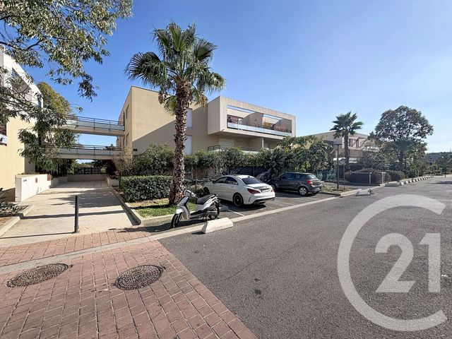 Appartement F4 &agrave; vendre - 4 pi&egrave;ces - 79,59 m2 - Juvignac - 34 - LANGUEDOC-ROUSSILLON