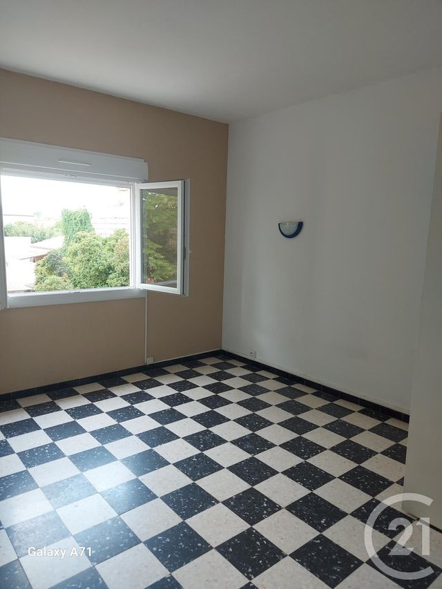 Appartement T4 &agrave; louer - 4 pi&egrave;ces - 101,87 m2 - Mudaison - 34 - LANGUEDOC-ROUSSILLON