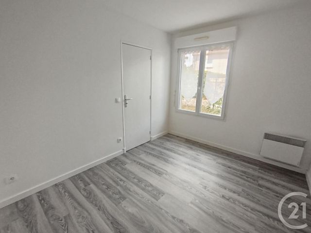 Appartement F2 à vendre - 2 pièces - 37,66 m2 - Villejust - 91 - ILE-DE-FRANCE