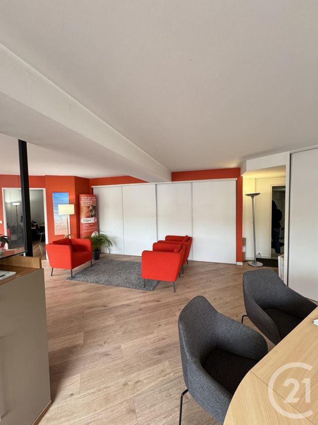 Local commercial à louer - 101.0 m2 - 91 - Essonne