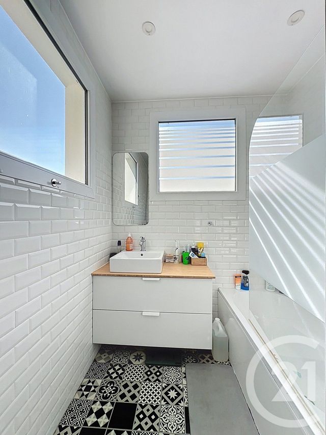 Maison &agrave; vendre - 5 pi&egrave;ces - 131,87 m2 - Ste Genevieve Des Bois - 91 - ILE-DE-FRANCE