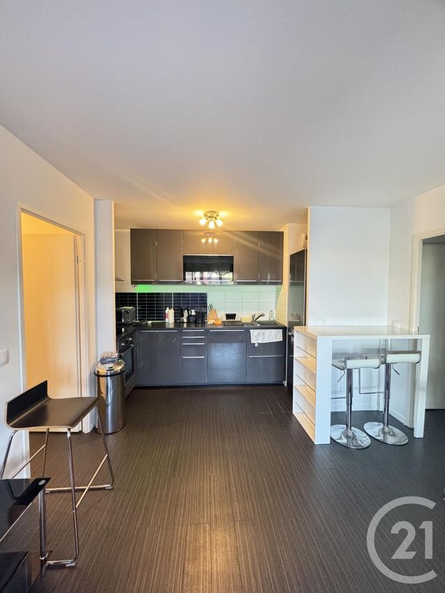 Appartement F4 à louer - 4 pièces - 74,54 m2 - 91 - ILE-DE-FRANCE