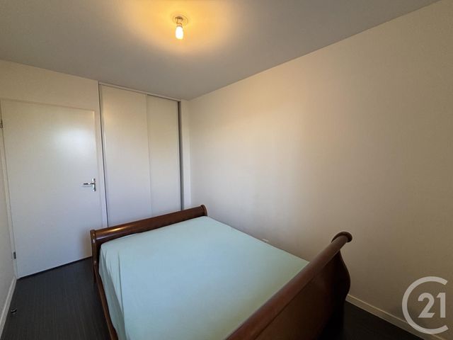 Appartement F4 à louer - 4 pièces - 74,54 m2 - 91 - ILE-DE-FRANCE