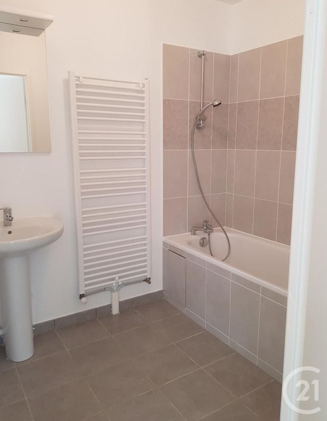 Appartement F3 à louer - 3 pièces - 64,60 m2 - Bretigny Sur Orge - 91 - ILE-DE-FRANCE