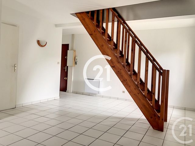 Appartement Duplex &agrave; louer - 2 pi&egrave;ces - 32 m2 - St Michel Sur Orge - 91 - ILE-DE-FRANCE
