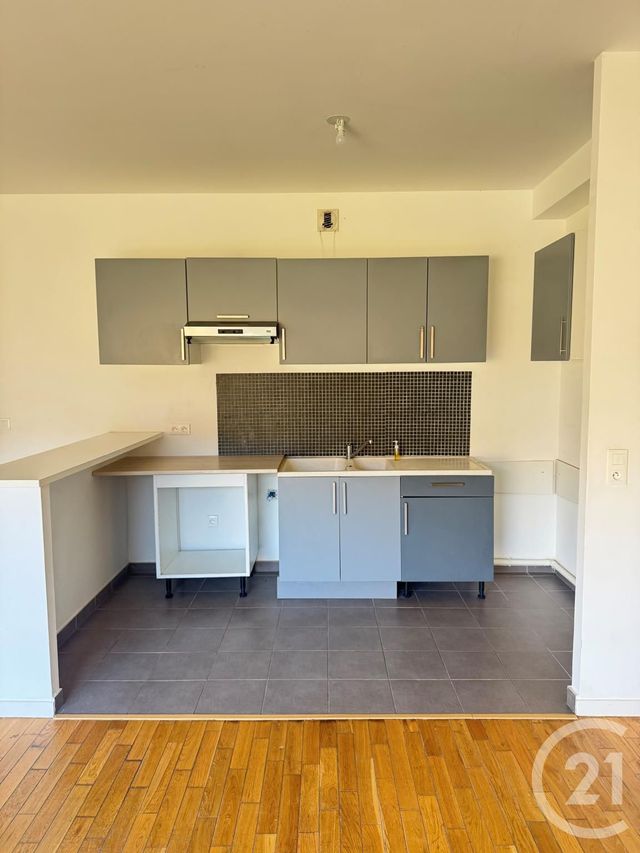 Appartement F3 &agrave; louer - 3 pi&egrave;ces - 64,60 m2 - Bretigny Sur Orge - 91 - ILE-DE-FRANCE