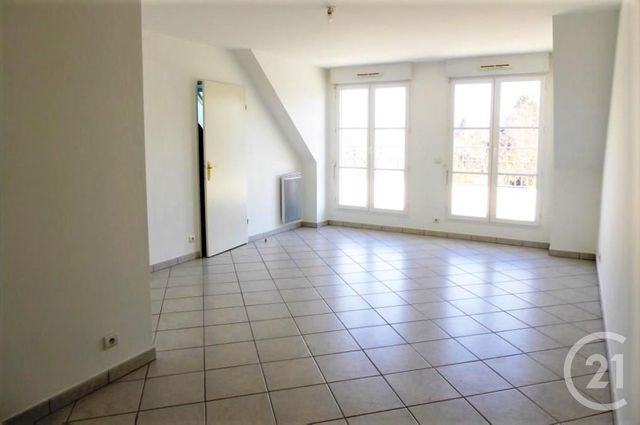 Appartement F3 &agrave; louer - 3 pi&egrave;ces - 64 m2 - Mennecy - 91 - ILE-DE-FRANCE
