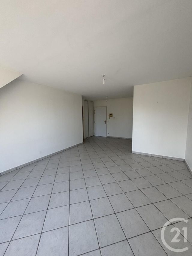 Appartement F3 &agrave; louer - 3 pi&egrave;ces - 59,25 m2 - Mennecy - 91 - ILE-DE-FRANCE