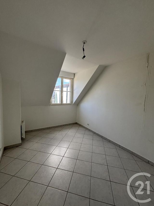 Appartement F3 &agrave; louer - 3 pi&egrave;ces - 59,25 m2 - Mennecy - 91 - ILE-DE-FRANCE