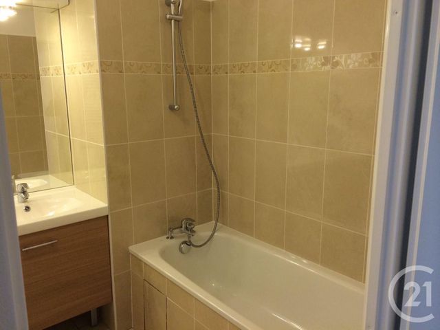 Appartement F3 &agrave; louer - 3 pi&egrave;ces - 61,80 m2 - Bretigny Sur Orge - 91 - ILE-DE-FRANCE