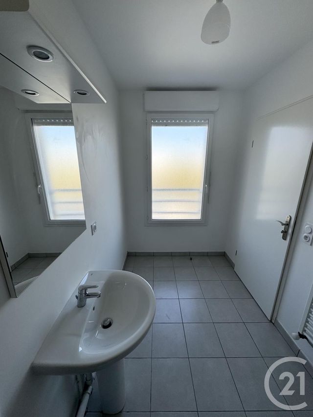 Appartement &agrave; louer - 2 pi&egrave;ces - 43,50 m2 - Bretigny Sur Orge - 91 - ILE-DE-FRANCE