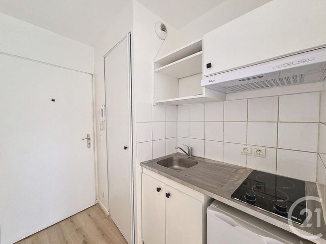 Appartement F1 &agrave; louer - 1 pi&egrave;ce - 23,44 m2 - Corbeil Essonnes - 91 - ILE-DE-FRANCE