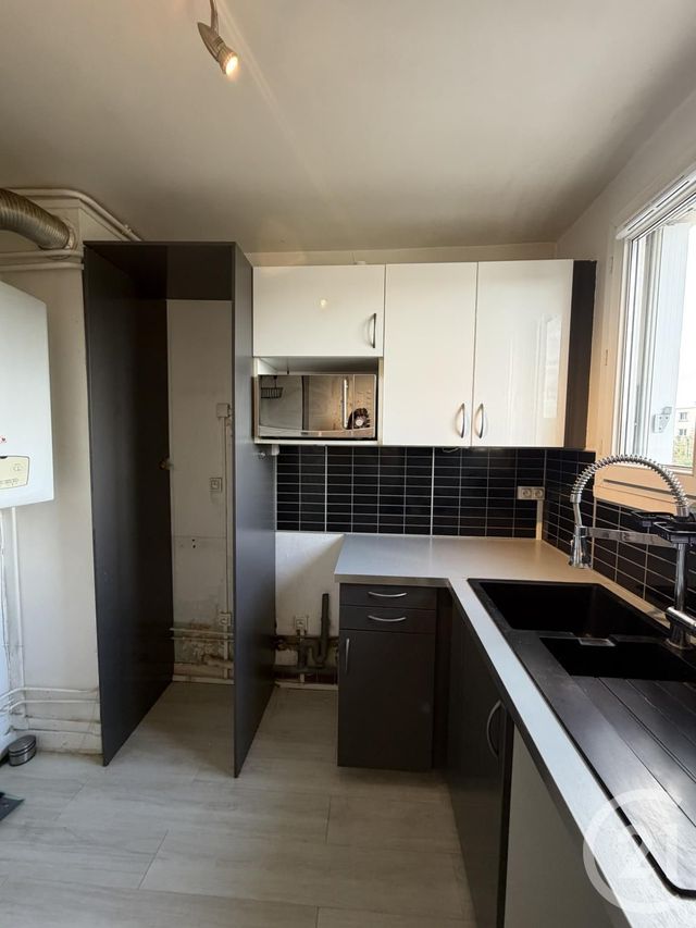 Appartement F3 &agrave; louer - 3 pi&egrave;ces - 56,59 m2 - Massy - 91 - ILE-DE-FRANCE