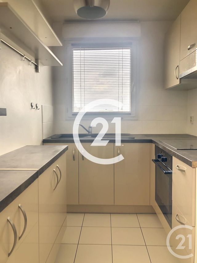 Appartement F2 &agrave; louer - 2 pi&egrave;ces - 46,25 m2 - Ste Genevieve Des Bois - 91 - ILE-DE-FRANCE