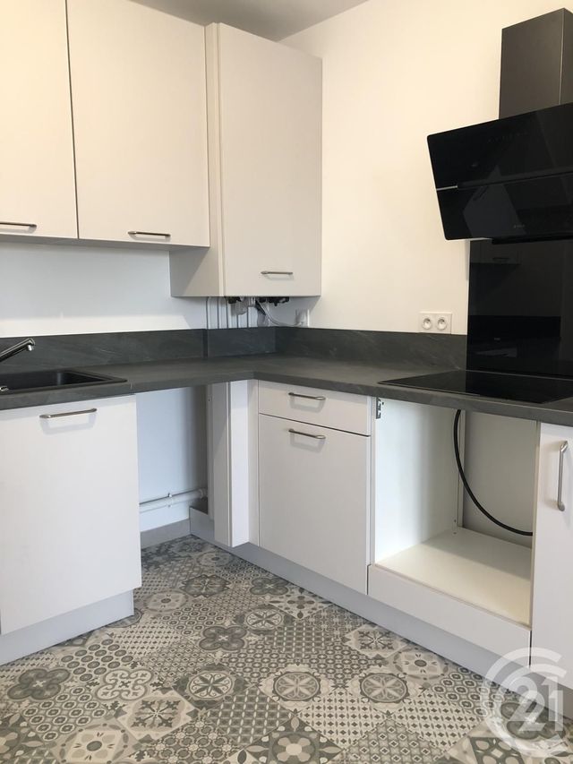Appartement F2 à louer STE GENEVIEVE DES BOIS