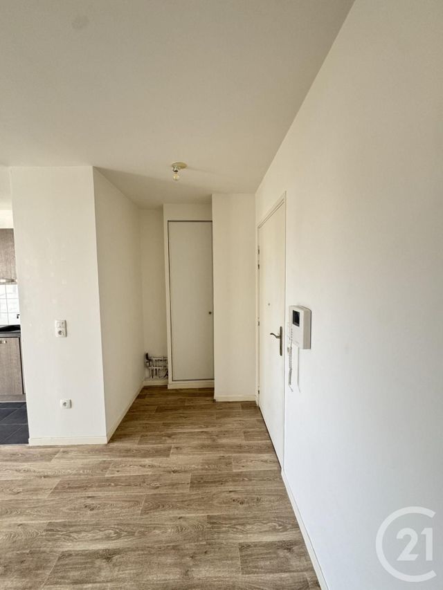 Appartement &agrave; louer - 2 pi&egrave;ces - 38,05 m2 - Bretigny Sur Orge - 91 - ILE-DE-FRANCE