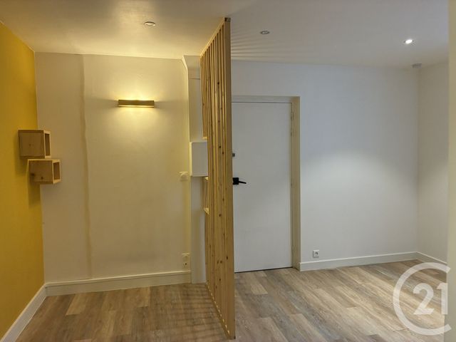 Appartement Studio &agrave; louer - 1 pi&egrave;ce - 20,46 m2 - Belley - 01 - RHONE-ALPES