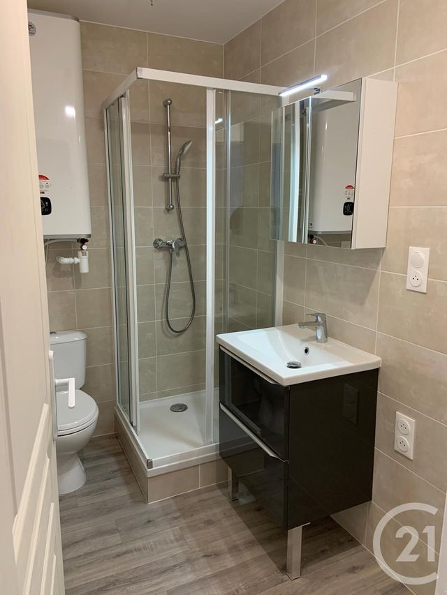 Appartement Studio &agrave; louer - 1 pi&egrave;ce - 20,46 m2 - Belley - 01 - RHONE-ALPES