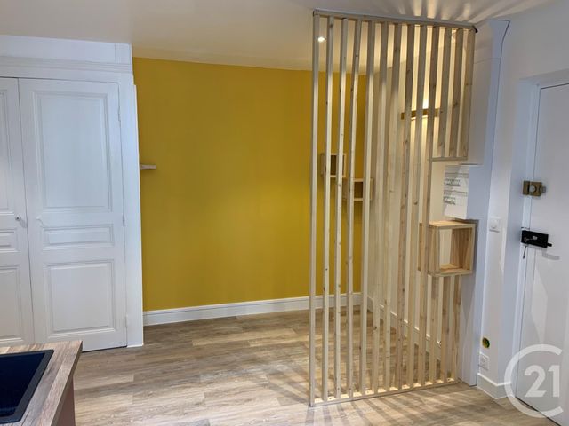 Appartement Studio &agrave; louer - 1 pi&egrave;ce - 20,46 m2 - Belley - 01 - RHONE-ALPES