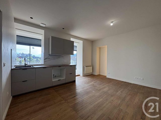 Appartement T3 à vendre - 3 pièces - 54,20 m2 - Aix Les Bains - 73 - RHONE-ALPES