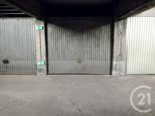 parking - CHAMBERY - 73