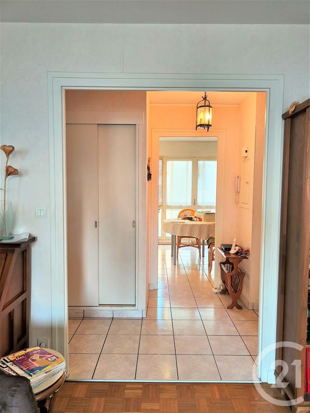 Appartement T3 &agrave; louer - 3 pi&egrave;ces - 77,23 m2 - Aix Les Bains - 73 - RHONE-ALPES