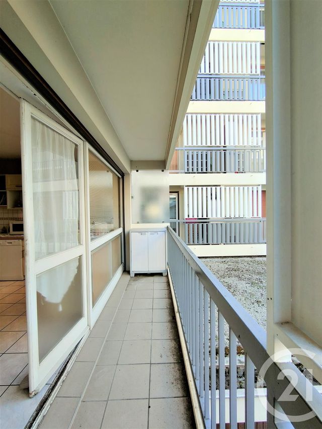 Appartement T3 &agrave; louer - 3 pi&egrave;ces - 77,23 m2 - Aix Les Bains - 73 - RHONE-ALPES