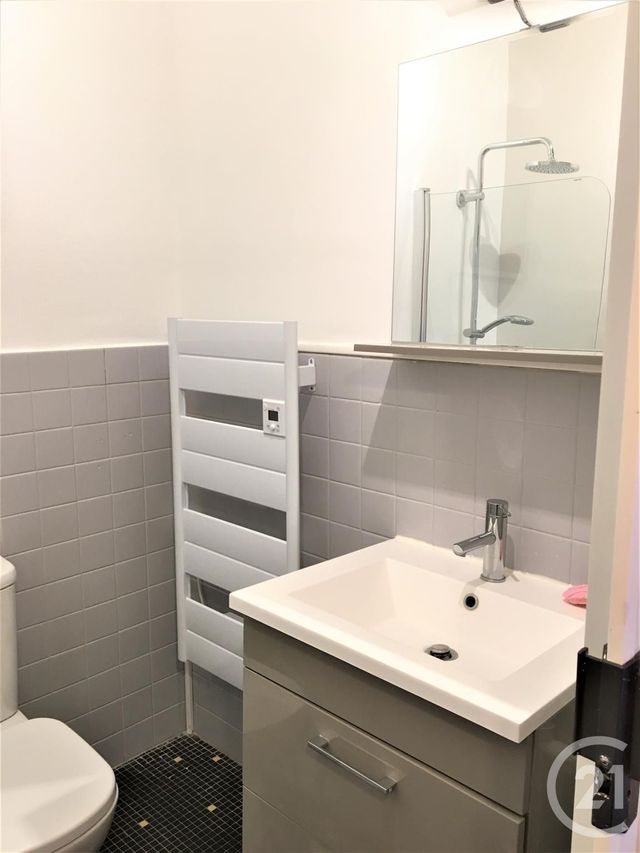 Appartement Studio &agrave; louer - 1 pi&egrave;ce - 23,50 m2 - Aix Les Bains - 73 - RHONE-ALPES