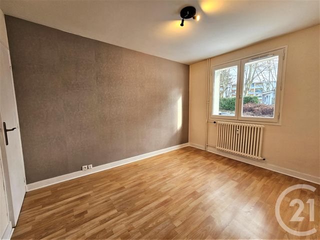 Appartement T3 &agrave; louer - 3 pi&egrave;ces - 63,07 m2 - Chambery - 73 - RHONE-ALPES